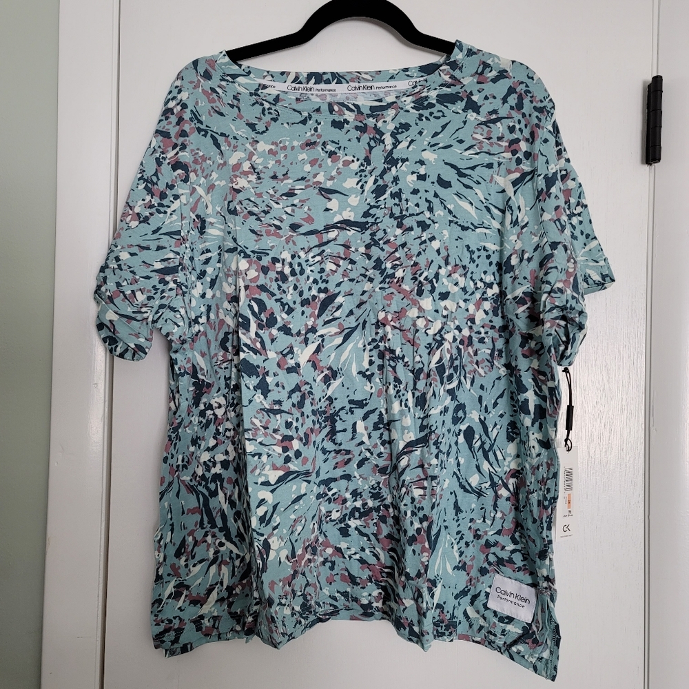 Plus size 2x scoop neck t shirt
